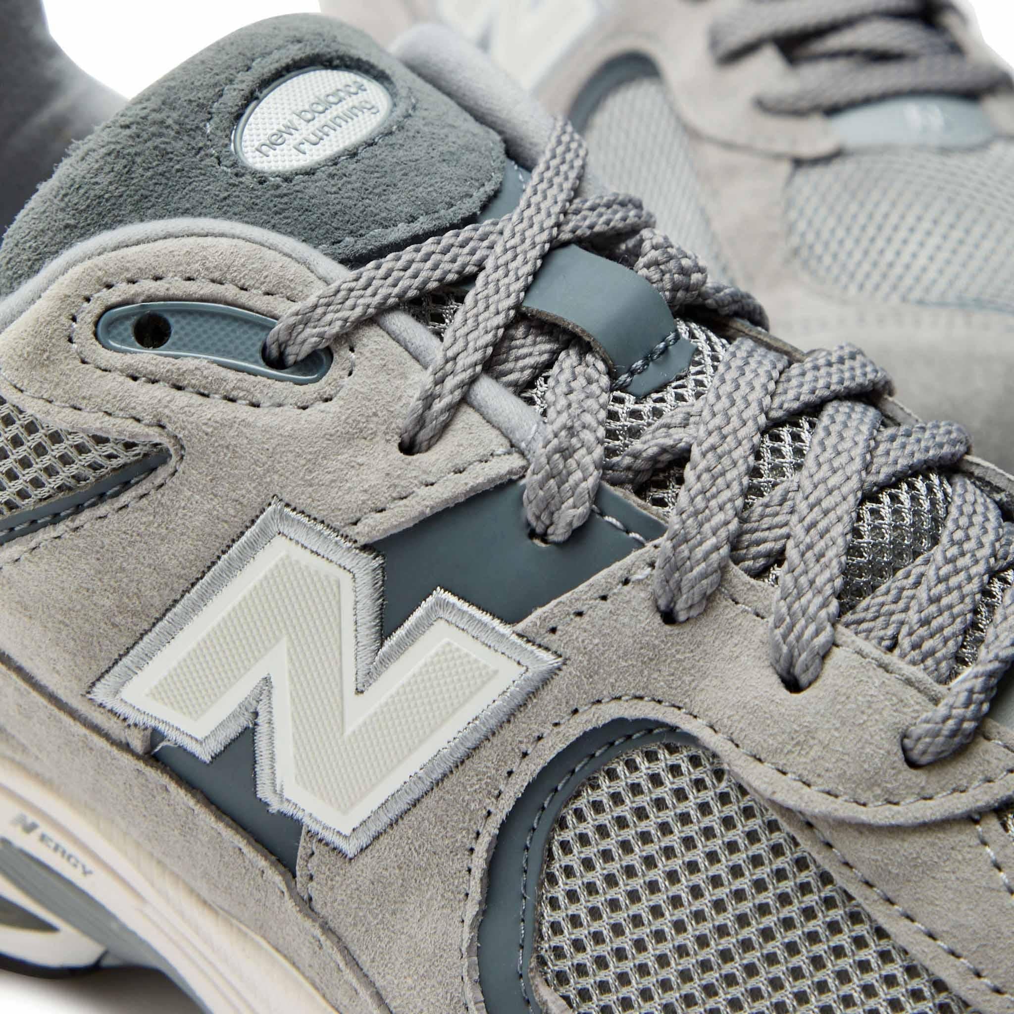 [New Balance] M2002 in Grey - Image 4